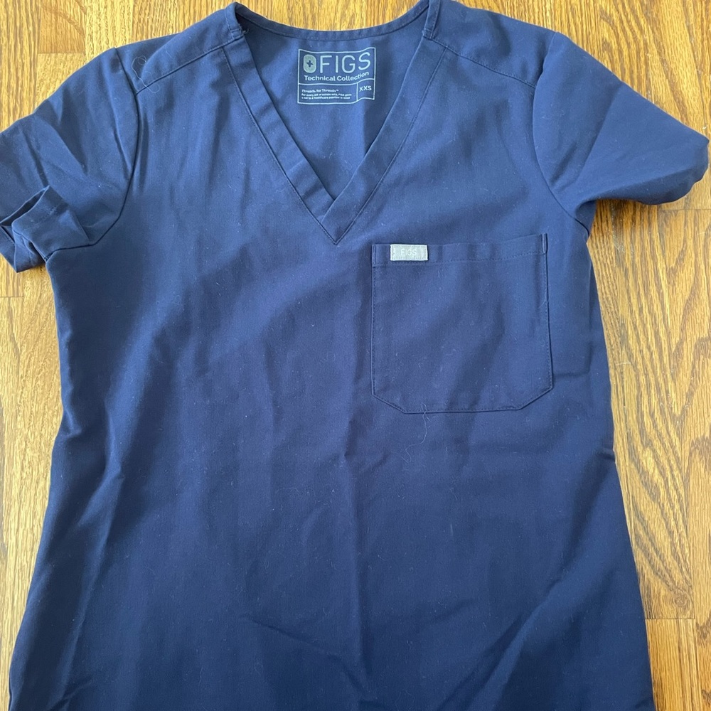 Catalina Womens figs scrub top. Size xxs
